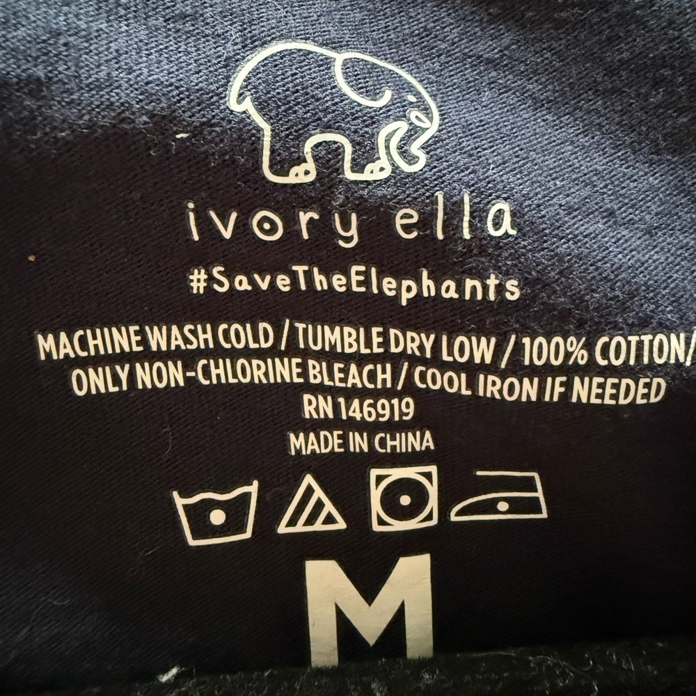 Ivory Ella unisex T shirt size M - Picture 5 of 5